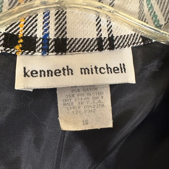 Kenneth Mitchell Jackets & Blazers - 90’s VINTAGE Kenneth Mitchell plaid blazer